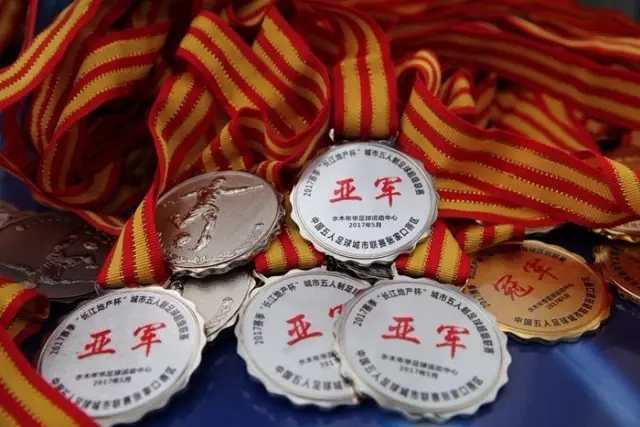 斯诺克上海大师赛：吴宜泽不敌特鲁姆普 止步半决赛
